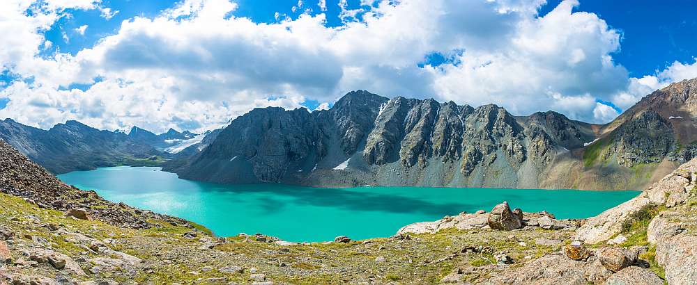 Kirgistan_Lake_Alaköl_Klueger_Reisen