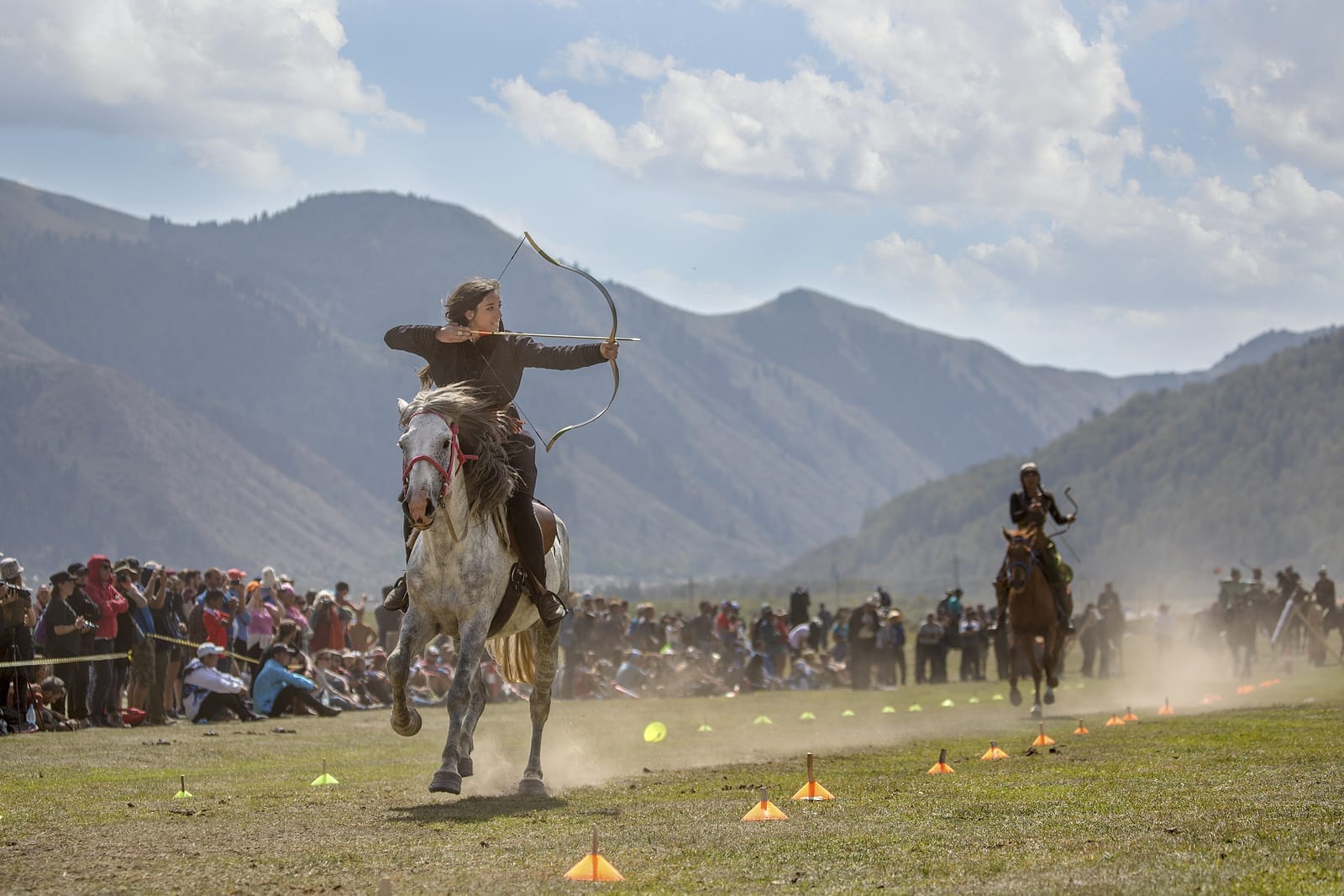 Kirgistan_Bogenschiessen_Lake_Issyk_Kul_Klueger_Reisen